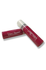 The chic Wine Away Stain Emergency Kit